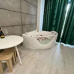 Arkadiya Sky Jakuzi & Mp 25 *