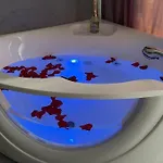 Appartamento Arkadiya Sky Jakuzi & Mp 25 *