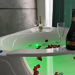 Arkadiya Sky Jakuzi & Mp 25 *