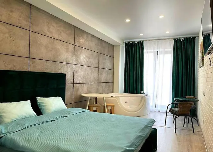 Arkadiya Sky Jakuzi & Mp 25 Apartment *