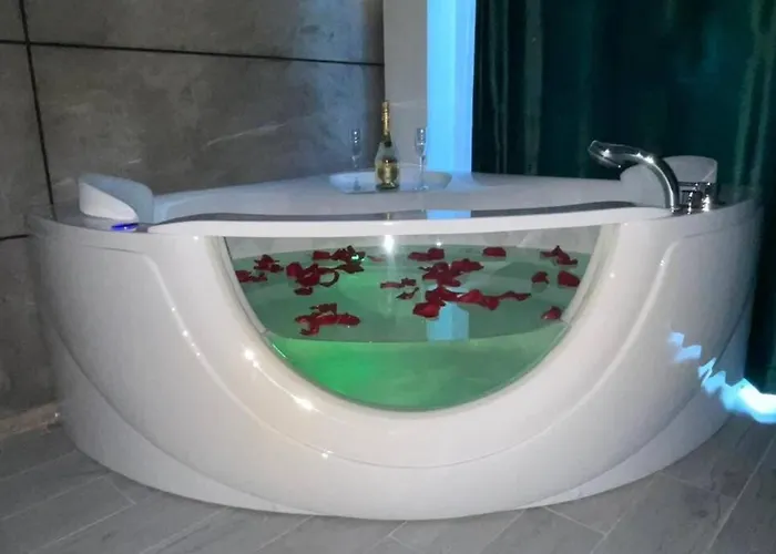 Apartment Arkadiya Sky Jakuzi & Mp 25 *