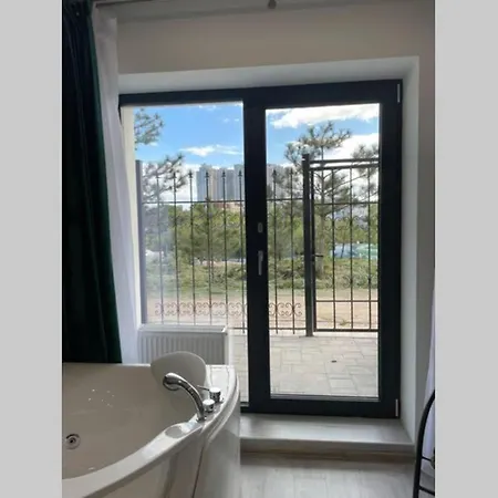 Arkadiya Sky Jakuzi & Mp 25 Apartament *